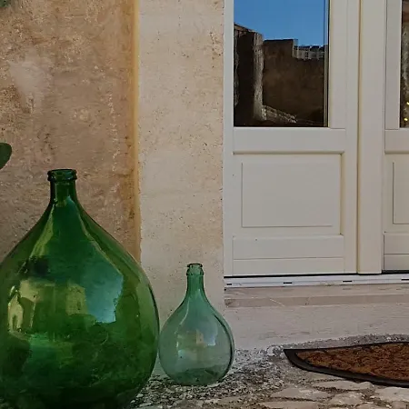 Semesterbostad Le Luminarie Sassi *